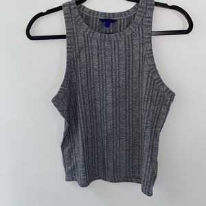 Grey tank top